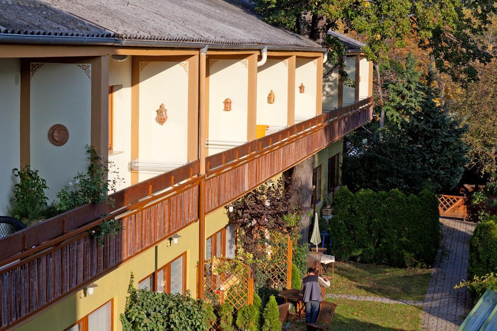 Appartementhaus Witzmann Bad Voeslau Extérieur photo