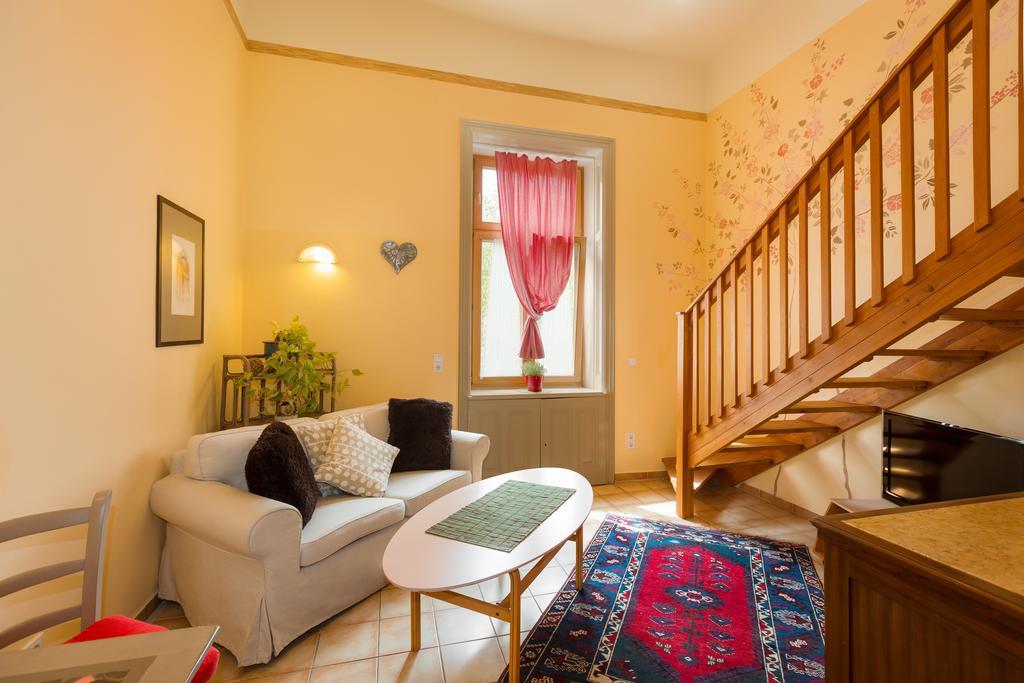 Appartementhaus Witzmann Bad Voeslau Extérieur photo